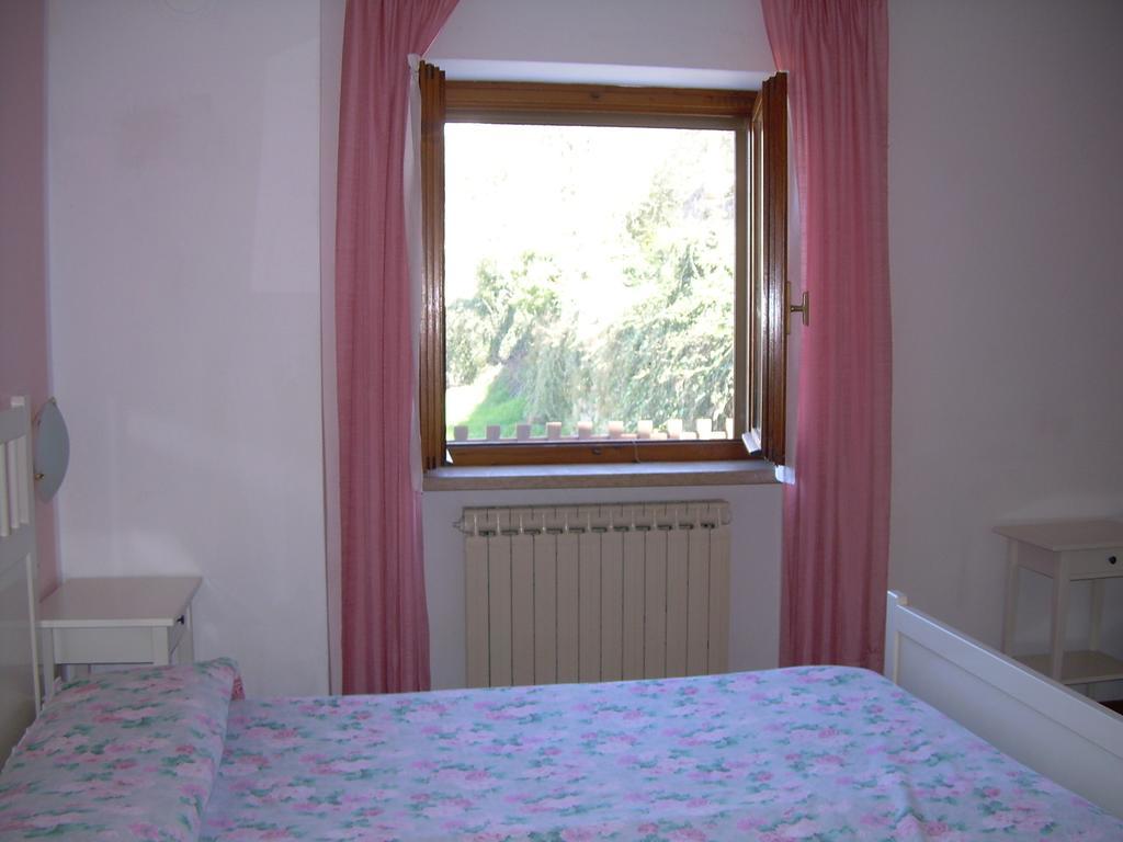 Casa Mary Leilighet Brenzone sul Garda Rom bilde
